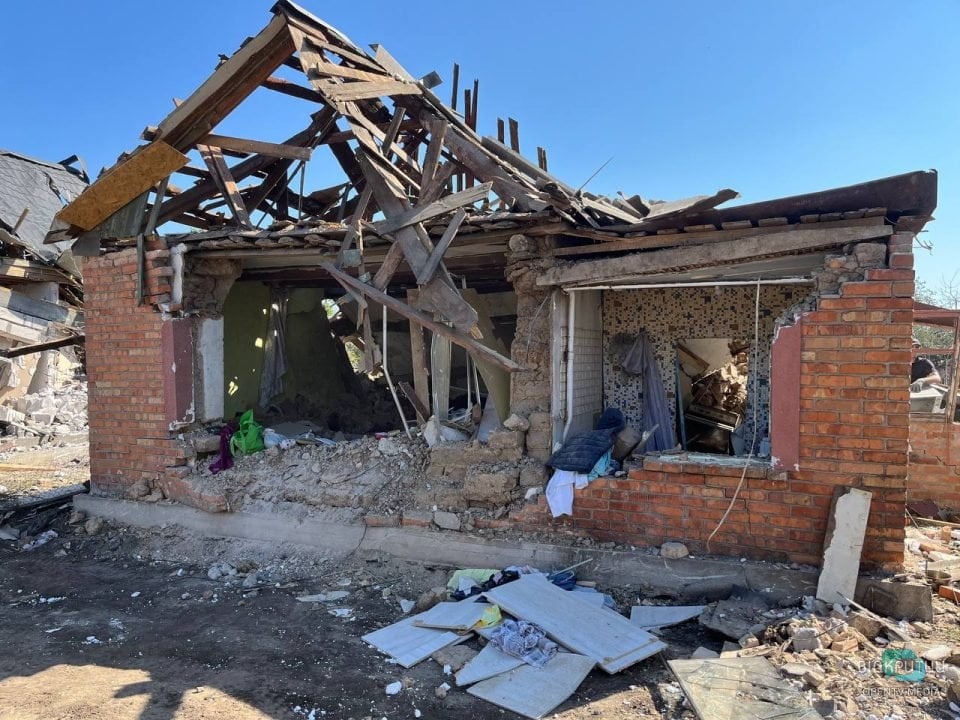 В Кривом Роге 23 сентября объявлен днем ​​траура по погибшим в результате ракетного удара - рис. 14