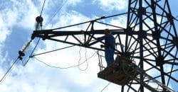 На Дніпропетровщині через обстріли знеструмлено побутових споживачів та промислові об'єкти