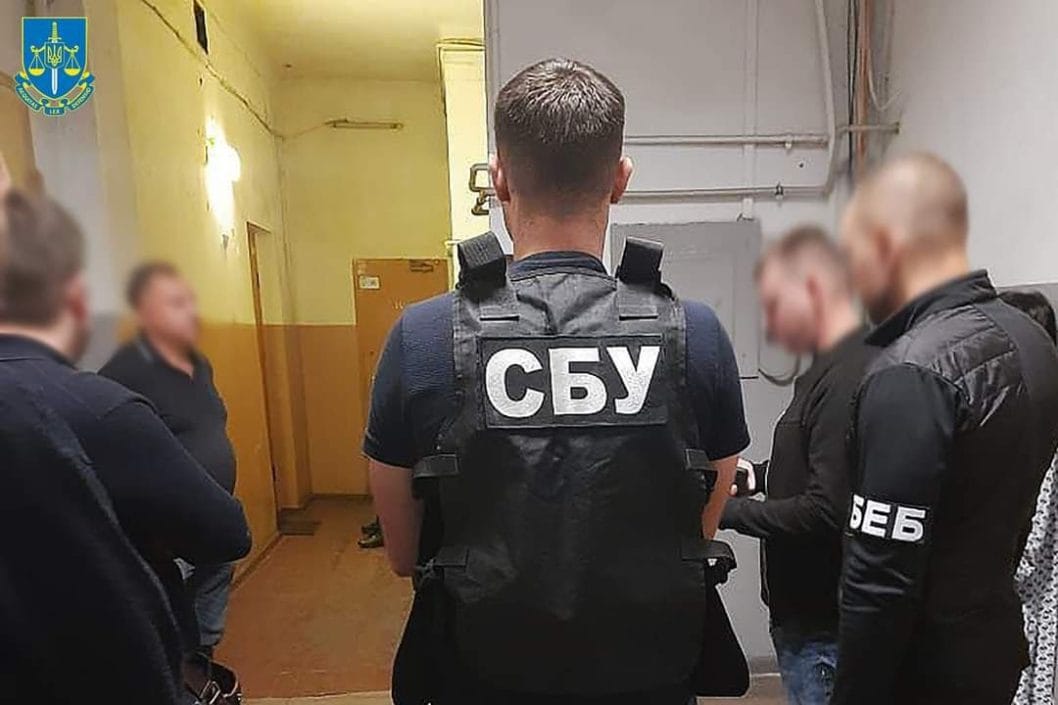 В Днепре чиновник горсовета растратил почти 2 миллиона гривен при закупке оборудования - рис. 3