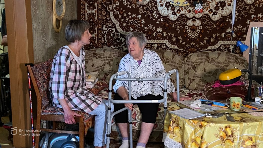 Дніпро допомагає людям похилого віку - рис. 1