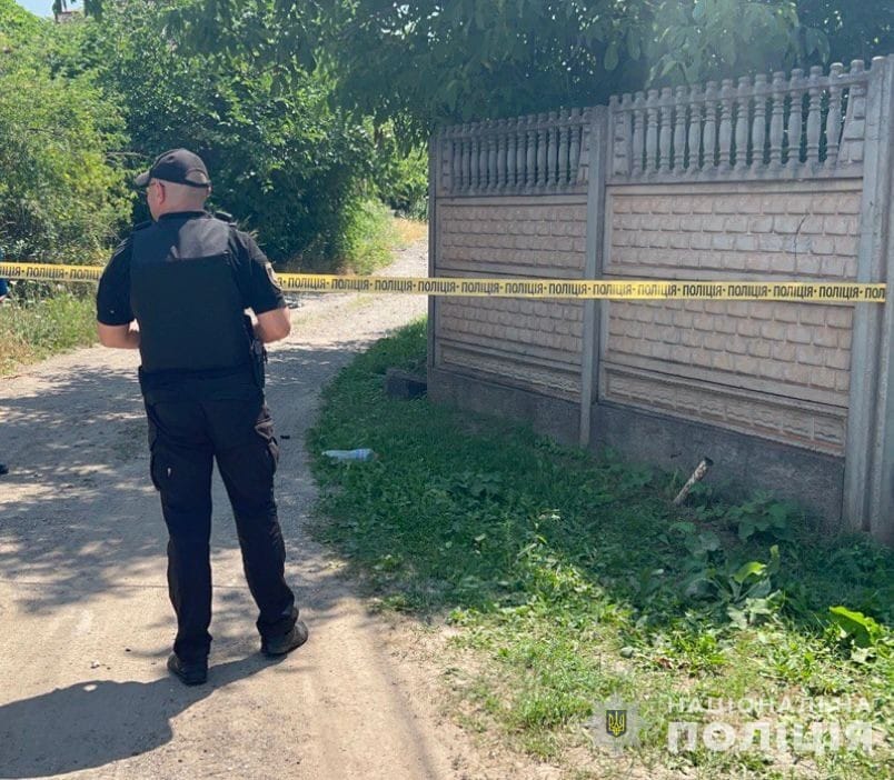 На Дніпропетровщині чоловік з ножем напав на військового та відібрав гроші - рис. 1