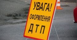 В Днепре Chevrolet столкнулся с Daewoo и опрокинулся на бок - рис. 15
