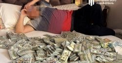 Хмельницький Скрудж МакДак: керівниця МСЕК та її син заробляли сотні мільйонів доларів на ухилянтах