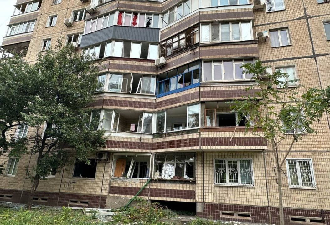 В Кривом Роге завершена спасательная операция: последствия атаки российских оккупантов - рис. 1