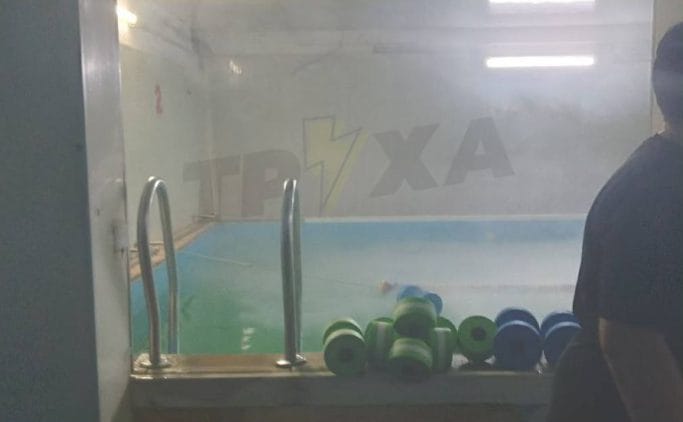 У Дніпрі стався вибух у басейні: приміщення охопив їдкий дим